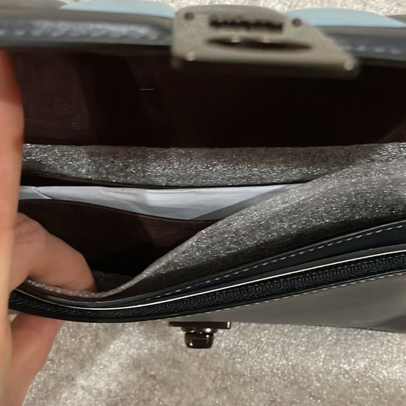 Coach Hutton Clutch With Colorblock Quilting 856 - Picture 13 of 14